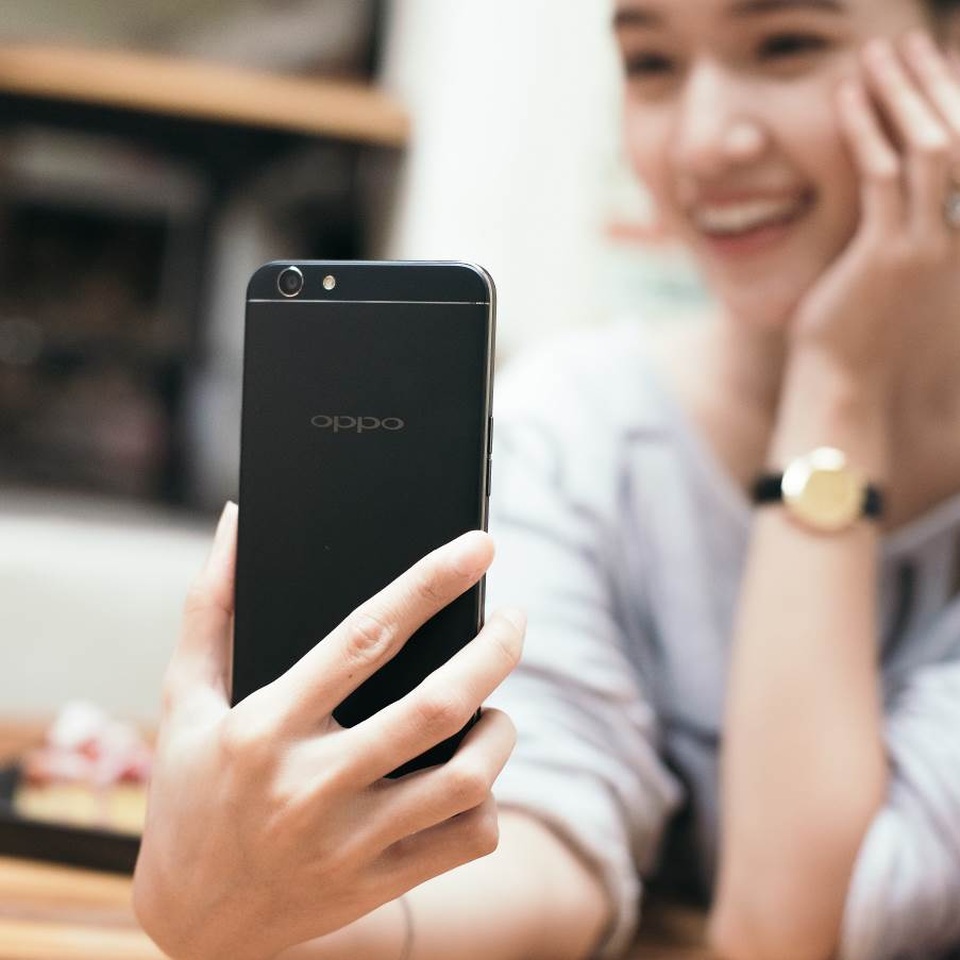 F1s phiên bản đặc biệt đen nhám “cháy hàng” trong ngày đầu tiên đăng ký - 3
Nhiều tính năng thú vị, tiện ích