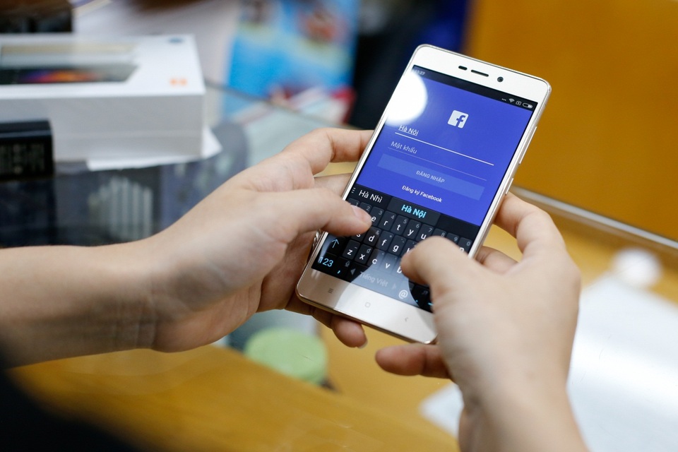 Xiaomi Redmi 3S – Điện thoại giá rẻ pin “trâu” - 4 Dung lượng Pin lớn 4100 mAh cho bạn hoạt động trong nhiều ngày mà không lo hết pin