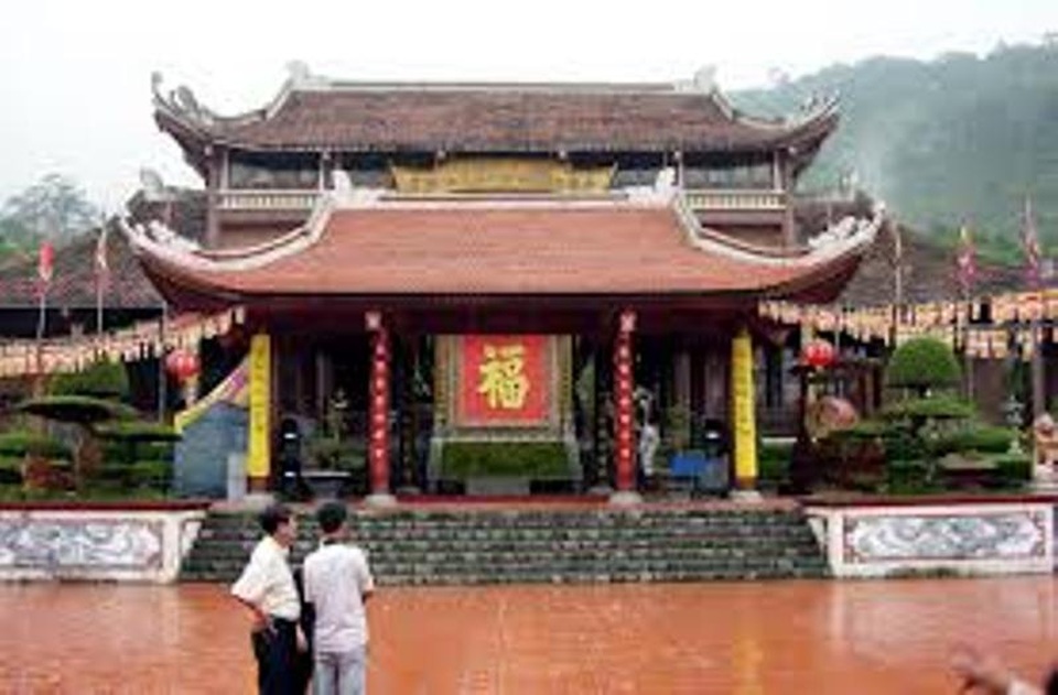 Những điểm du lịch tâm linh cho chuyến hành hương cuối năm - 4 Những điểm du lịch tâm linh cho chuyến hành hương cuối năm - 4