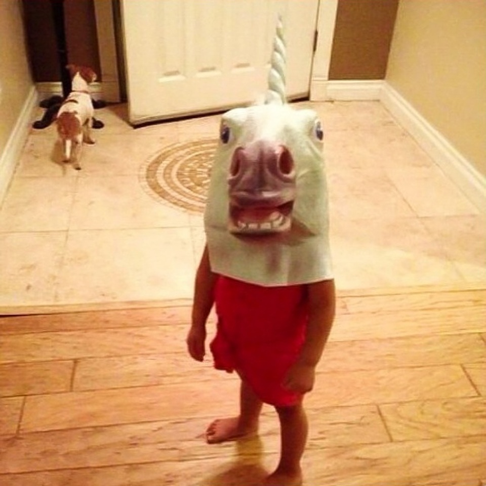 Những khoảnh khắc "khó đỡ" khi trẻ ở bên - 5