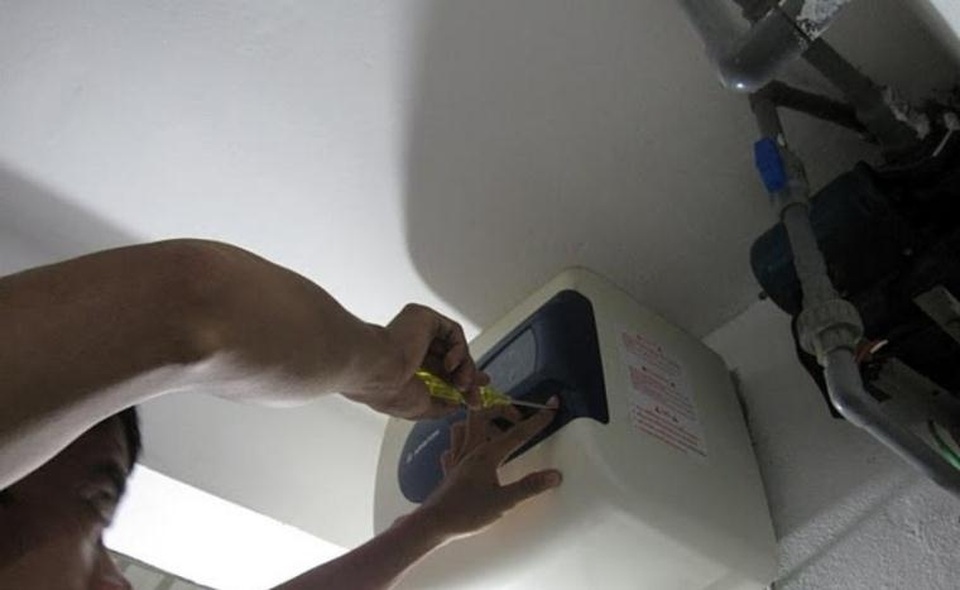 Cách sử dụng bình nước nóng an toàn và tiết kiệm điện vào mùa Đông - 5 Cách sử dụng bình nước nóng an toàn và tiết kiệm điện vào mùa Đông - 5