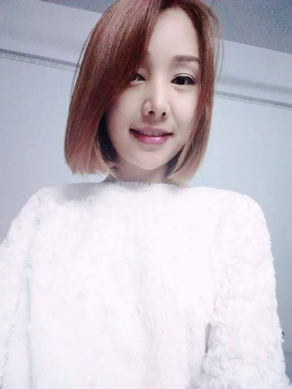 Ngắm dung nhan người mẫu Thái Lan tắm bùn trong ổ gà - 5 Ngắm dung nhan người mẫu Thái Lan tắm bùn trong ổ gà - 5