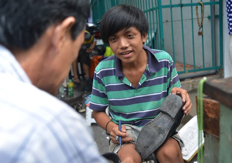 Dù khách nghèo hay giàu cũng được Cường tư vấn tận tình.