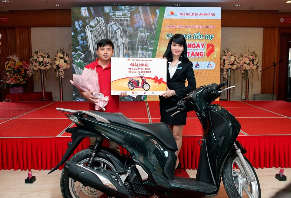 Chỉ với 160 triệu ban đầu, khách hàng mua nhà trúng quà hàng trăm triệu đồng - 6 Anh Chu Văn Phương – Chủ nhân Giải thưởng xe SH 125i phiên bản 2016