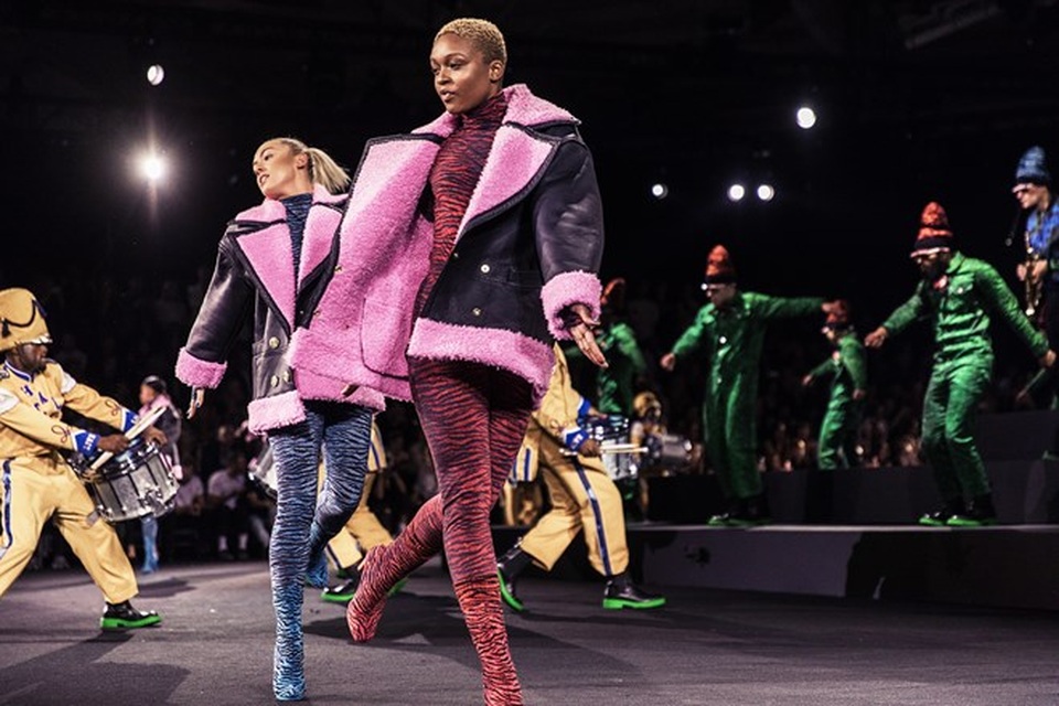 Những show diễn thời trang đáng nhớ của thế giới trong năm 2016 - 7