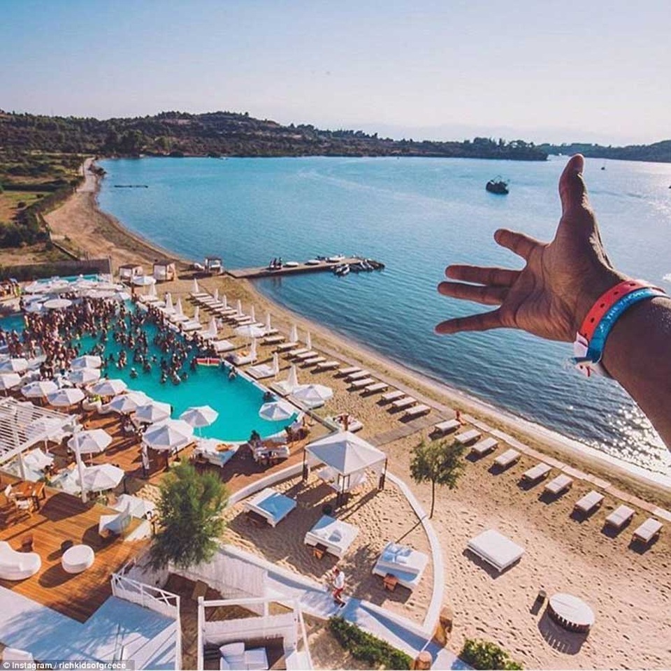 Cuộc sống xa xỉ khó tin của con nhà giàu Hy Lạp - 8