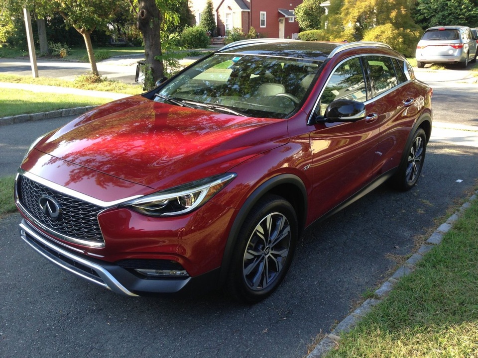 Thương hiệu ô tô bạn chọn cho biết gì về bạn? - 10 Infiniti QX30