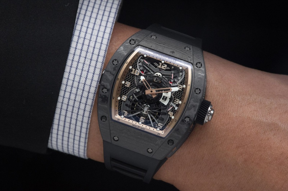 Chiêm ngưỡng đồng hồ Richard Mille hơn 15 tỉ đồng của đại gia Việt - 8 Chiêm ngưỡng đồng hồ Richard Mille hơn 15 tỉ đồng của đại gia Việt - 8