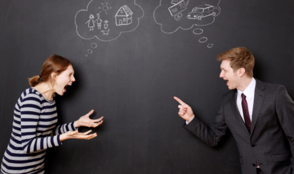 “Phụ nữ đã lấy chồng như mèo hóa sư tử" - tại ai? - 1 “Phụ nữ đã lấy chồng như mèo hóa sư tử" - tại ai? - 1