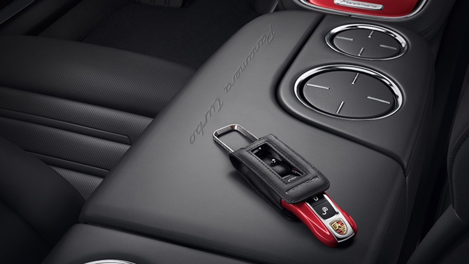 Porsche Panamera Turbo Executive: Đã đặc biệt lại càng đặc biệt hơn - 3