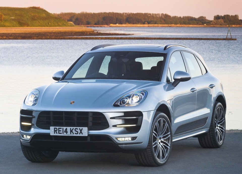 Những mẫu bán tải và SUV xuất sắc nhất cho năm 2017 - 4 Compact SUV hạng sang: Porsche Macan