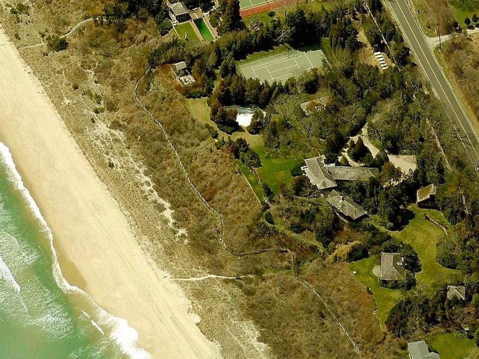 Cuộc sống xa hoa của tỷ phú huyền thoại thời trang Mỹ - 15 Cuộc sống xa hoa của tỷ phú huyền thoại thời trang Mỹ - 15