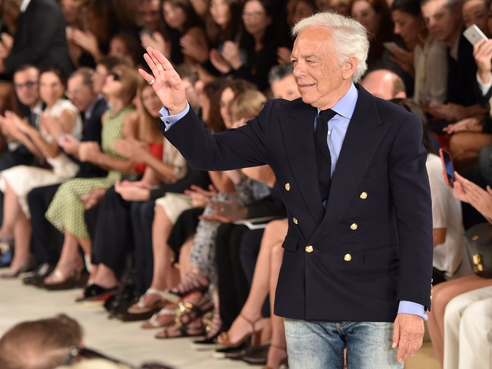 Cuộc sống xa hoa của tỷ phú huyền thoại thời trang Mỹ - 8 “Tôi chưa bao giờ muốn bước vào ngành thời trang. Bởi vì nếu bạn làm thời trang thì cũng có nghĩa bạn sẽ bị lỗi thời”, Lauren từng nói.