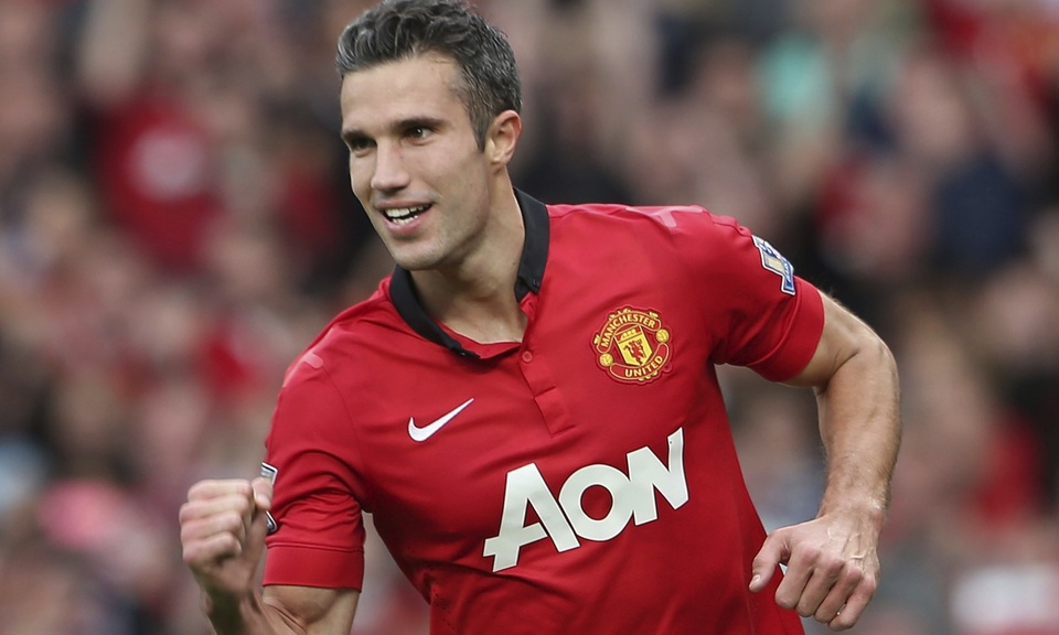 Welbeck và những người từng phục vụ cả Arsenal lẫn MU - 23
Van Persie gặt hai mọi thành công chỉ 1 mùa khoác áo MU
