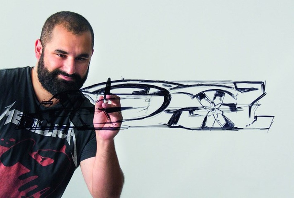 
Ở châu Âu, nhà thiết kế Alexander Selipanov, người từng làm cho hãng siêu xe Bugatti, được thương hiệu xe sang mới thành lập của Hyundai là Genesis mời về làm Giám đốc thiết kế từ đầu năm 2017.
