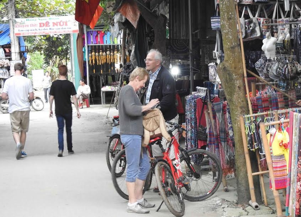 "Kiếm sát thương" không còn bày bán ở Bản Lác - Mai Châu - 4 "Kiếm sát thương" không còn bày bán ở Bản Lác - Mai Châu - 4