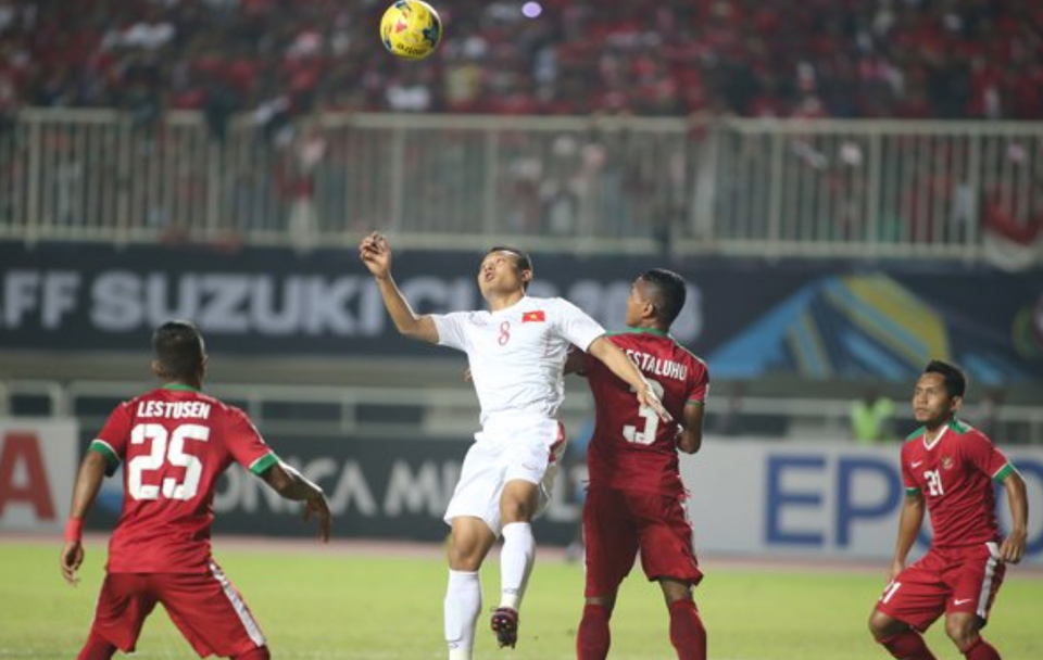 Phung phí nhiều cơ hội, đội tuyển Việt Nam thất bại trước Indonesia - 1
Trận đấu đang diễn ra rất căng thẳng và quyết liệt