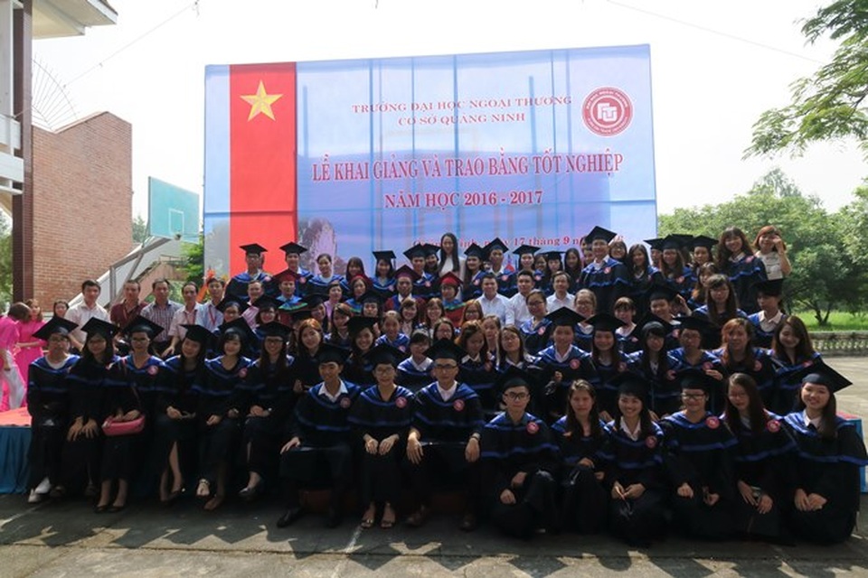 Trường ĐH Ngoại thương – Cơ sở Quảng Ninh tưng bừng tổ chức Lễ khai giảng năm học mới - 5 Trường ĐH Ngoại thương – Cơ sở Quảng Ninh tưng bừng tổ chức Lễ khai giảng năm học mới - 5