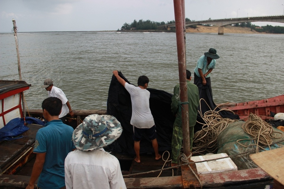 Tàu chìm gần đảo Cồn Cỏ, 44 người gặp nạn - 1
Chiếc tàu này đã cứu hầu hết các nạn nhân trong vụ chìm tàu