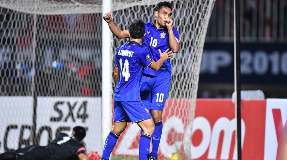 Indonesia 2-1 Thái Lan: Cú ngược dòng ngoạn mục - 2
Bàn thắng của Dangda không thể giúp Thái Lan tránh được thất bại