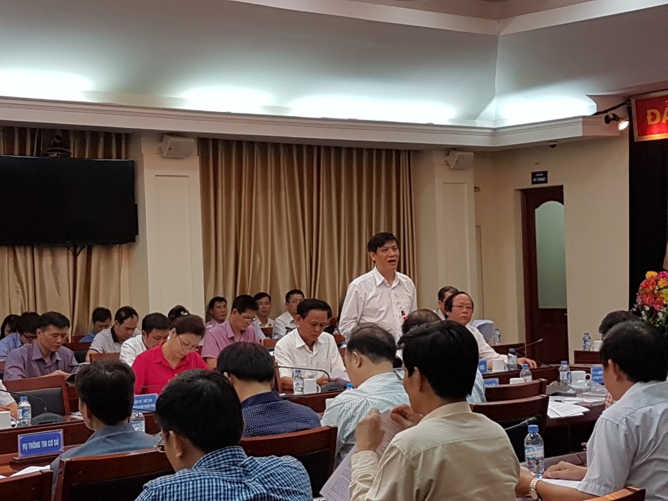 Bộ Y tế khuyến cáo không sử dụng một số hải sản miền Trung - 1
Thứ trưởng Bộ Y tế Nguyễn Thanh Long nói về kết quả nghiên cứu, đánh giá mức độ an toàn của hải sản miền Trung (Ảnh: T.A)