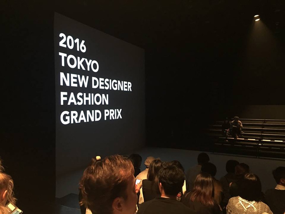 Chuyện chưa kể về cô gái Việt chiến thắng cuộc thi thời trang danh giá Nhật Bản - 1
Tokyo New Designer Fashion Grand Prix 2016 được coi là cuộc thi thiết kế thời trang uy tín bậc nhất tại Nhật Bản.