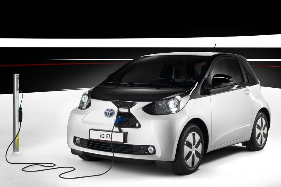 Toyota: Sản xuất xe chạy điện rẻ hơn xe hybrid - 1 Toyota: Sản xuất xe chạy điện rẻ hơn xe hybrid - 1