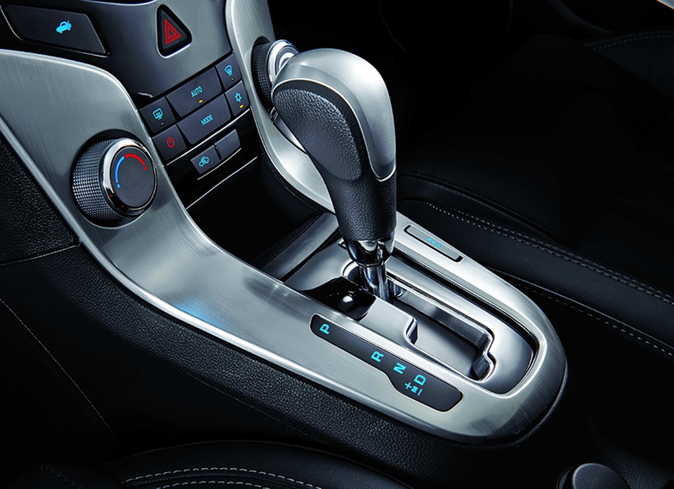 Chevrolet giới thiệu xe Cruze mới tại Việt Nam - 9
Cruze mới được xây dựng trên nền tảng an toàn thừa hưởng từ phiên bản trước ra mắt tại Việt Nam năm 2015 với hàng loạt tính năng an toàn chủ động và thụ động.