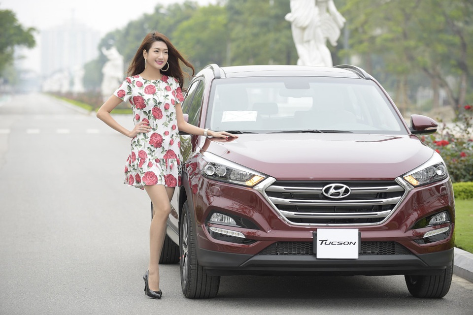 Hyundai Thành Công ưu đãi cho khách mua xe cuối năm - 4
Hyundai Tucson là mẫu crossover thành công của Hyundai trên thị trường toàn cầu cũng như tại Việt Nam.