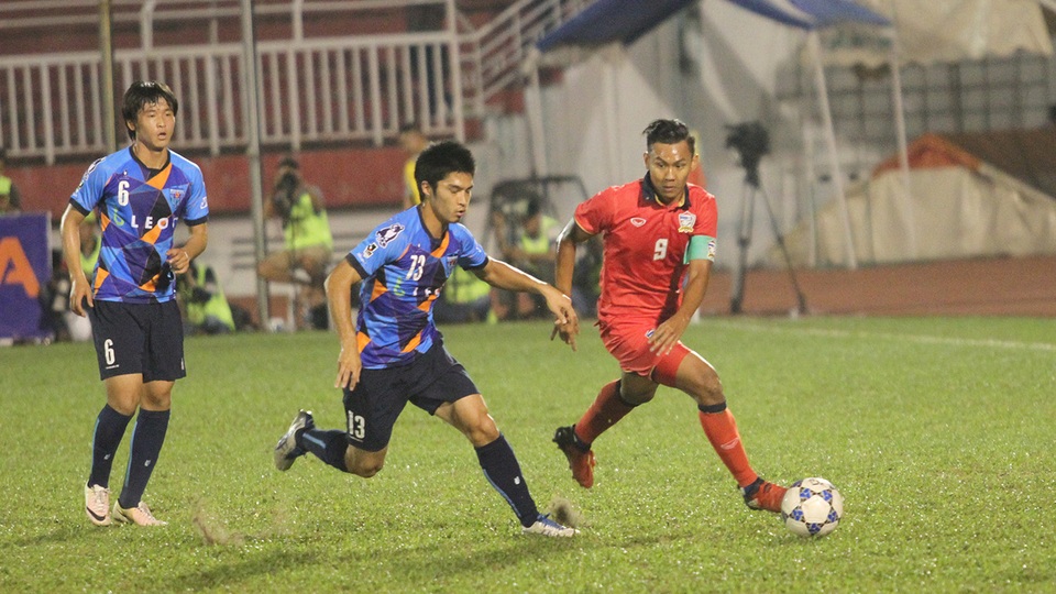 Đánh bại U21 Thái Lan, Yokohama vô địch giải U21 quốc tế 2016 - 2 Tiền đạo Samphaodi (9-U21 Thái Lan) nhận danh hiệu vua phá lưới (cùng ghi được 3 bàn thắng với Văn Toàn) - ảnh: Trọng Vũ