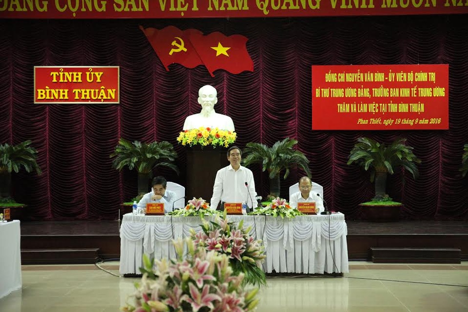 Bình Thuận - “Không thể để tiềm năng ngủ yên” - 1
Ông Nguyễn Văn Bình làm việc với tỉnh Bình Thuận.