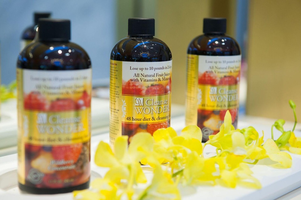 Diễn viên, MC Bình Minh: Đàn ông cũng phải đẹp! - 3
Sản phẩm CleanseWonder chiết xuất 100% từ thiên nhiên, nhập khẩu từ Mỹ.