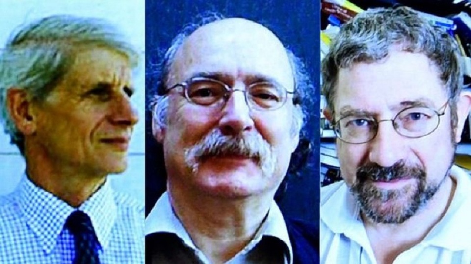 Nobel Vật lý 2016: Mở ra cánh cửa để bước vào một thế giới chưa từng được biết đến - 1
Từ trái sang phải, 3 nhà khoa học người Anh David Thouless, Duncan Haldane và Michael Kosterlitz là những người giành giải Nobel trong lĩnh vực Vật lý năm 2016