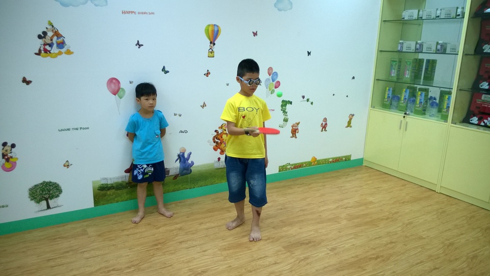 Cải thiện thị lực cho trẻ bị cận thị bằng… tập luyện - 5 Cải thiện thị lực cho trẻ bị cận thị bằng… tập luyện - 5