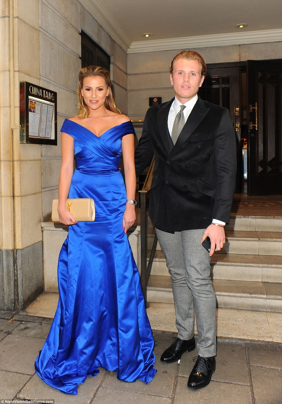 Những người đẹp Anh mặc "thảm họa" trong sự kiện - 2
Georgia Kousoulou thì bị chê vì váy quá nhăn nhúm