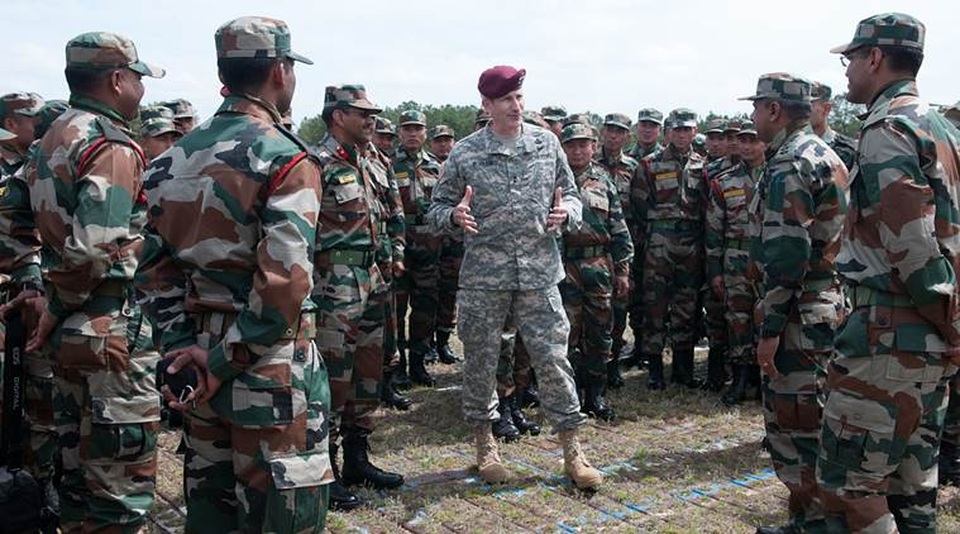 Mỹ - Ấn tập trận ngay sát biên giới Trung Quốc - 1
Cuộc tập trận Yudh Abhyas-2013. (Ảnh: USArmy)