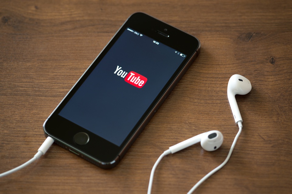 Mẹo giúp bạn vừa phát video YouTube, vừa làm việc đa nhiệm trên Android và iOS - 1 Mẹo giúp bạn vừa phát video YouTube, vừa làm việc đa nhiệm trên Android và iOS - 1