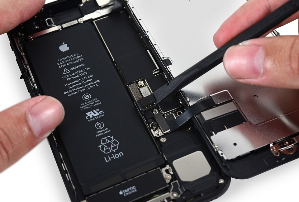 Tiết lộ nguyên nhân có thể sẽ khiến iPhone 8 chậm ra mắt - 2 Những vấn đề về nguồn cung khiến cho iPhone 8 có thể sẽ bị chậm ra mắt