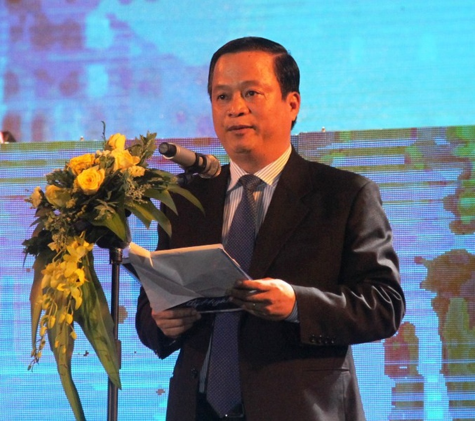 Phó Chủ tịch UBND tỉnh Bình Định, Nguyễn Tuấn Thanh phát biểu tại đêm đại nhạc hội chào đón năm mới 2018.