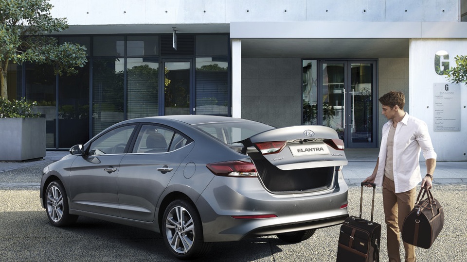 Tại sao khách hàng lựa chọn Hyundai Elantra? - 5 Tại sao khách hàng lựa chọn Hyundai Elantra? - 5
