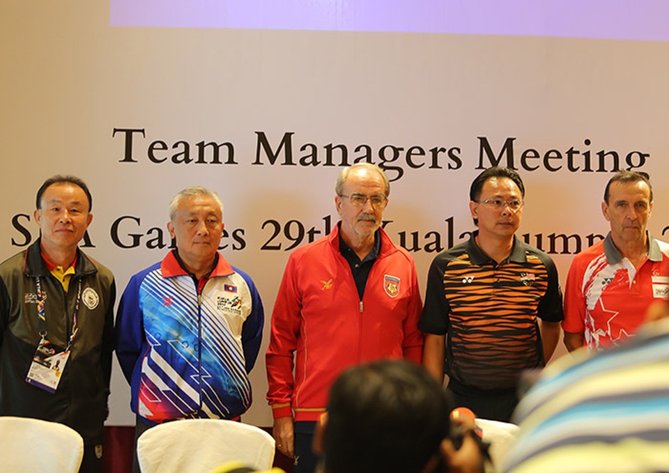 HLV U22 Malaysia khẳng định đội nhà sẽ vào chung kết SEA Games 29 - 2
Cả 5 đội bóng ở bảng A đều tỏ ra rất tự tin