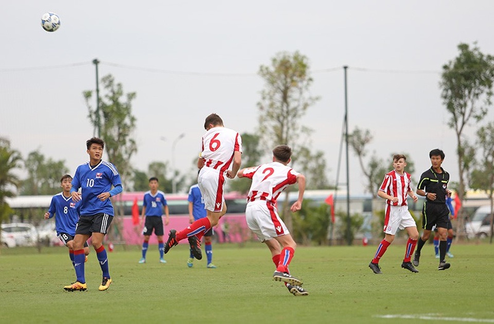 Giám đốc Ryan Giggs khen U15 PVF sau trận thắng U15 Stoke City - 6
Trận đấu diễn ra khá hay