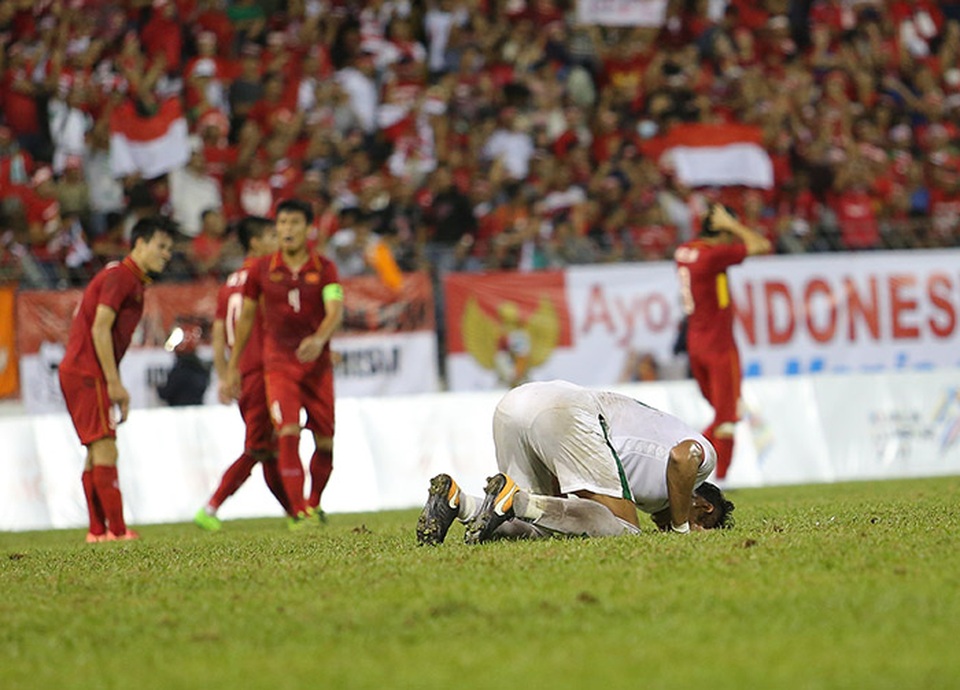 Tuyển thủ U22 Việt Nam buồn bã sau khi bị Indonesia cầm hòa - 10
... trong trận quyết định với Thái Lan ngày 24/8 tới