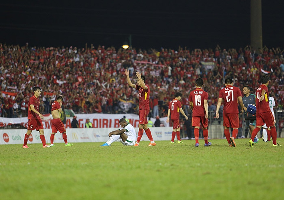 Tuyển thủ U22 Việt Nam buồn bã sau khi bị Indonesia cầm hòa - 9
U22 Việt Nam cần ít nhất 1 điểm...