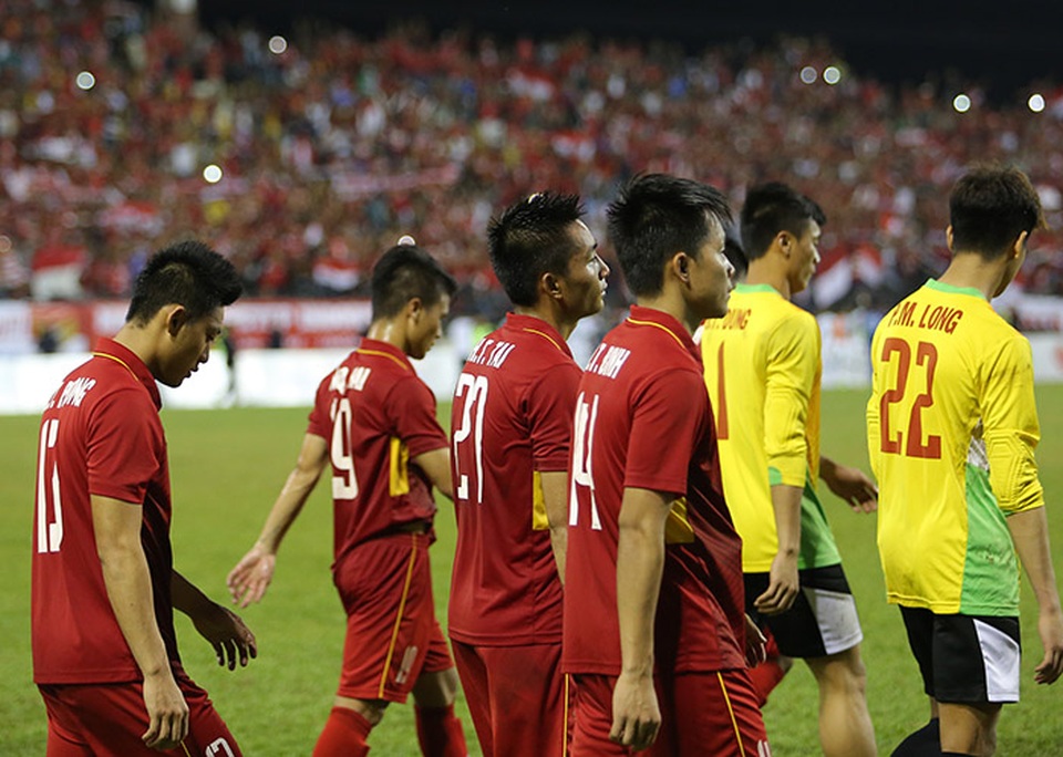 Tuyển thủ U22 Việt Nam buồn bã sau khi bị Indonesia cầm hòa - 5
Các cầu thủ đã bỏ lỡ khá nhiều cơ hội