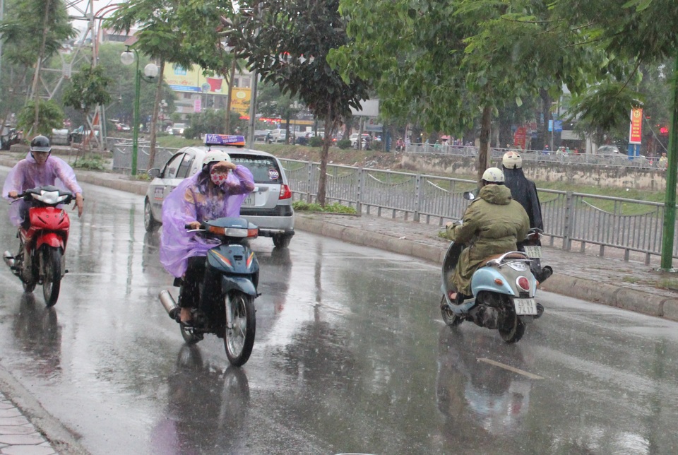 Ngày mùng 2 Tết: Bắc Bộ và miền Trung có mưa rải rác - 1 Bắc Bộ và miền Trung hôm nay (29/1) xuất hiện mưa rải rác vài nơi.