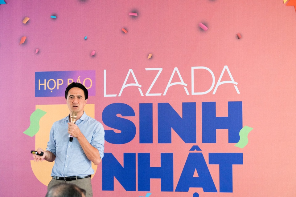 Thương mại điện tử mở ra cơ hội lớn cho các doanh nghiệp - 1 Ông Alexandre Dardy, CEO Lazada Việt Nam phát biểu tại họp báo kỷ niệm 5 năm Lazada