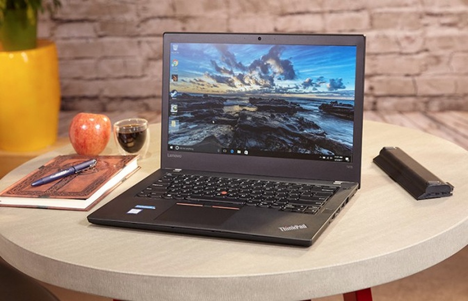 Top 5 laptop pin khủng nhất đầu năm 2017 - 2 Lenovo ThinkPad T470