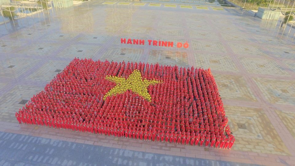 66 tuổi vẫn tình nguyện đi xuyên Việt kêu gọi hiến máu cứu người - 7 Sau 35 ngày xuyên Việt, 2 đoàn Hành trình đỏ sẽ hội quân về quảng trường Ba Đình trong ngày hội Giọt hồng tri ân