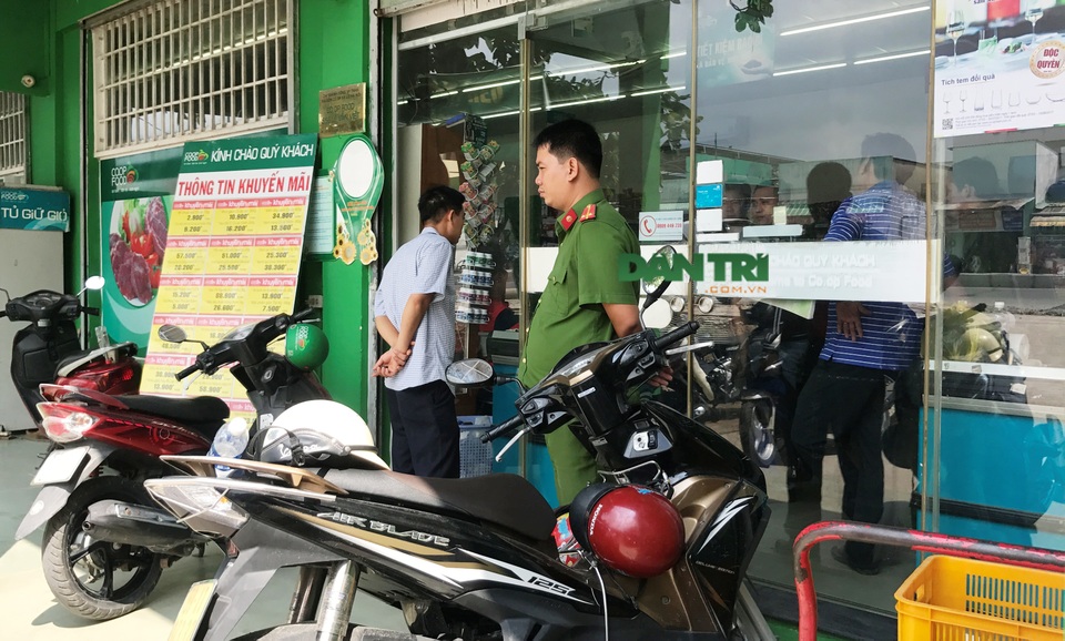Cửa hàng trưởng Coop Food bị đâm nguy kịch ở Sài Gòn - 1 Cửa hàng Coop Food (thuộc hệ thống Saigon Co-op) trên địa bàn quận 9, TPHCM, nơi xảy ra vụ việc.